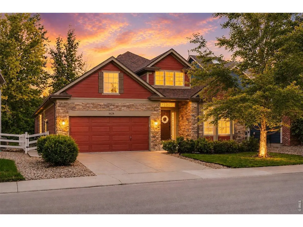 1628 Naples, Longmont, CO 80503