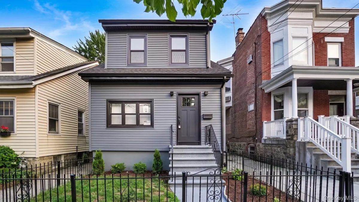 128 E 238th ST, Bronx, NY 10470