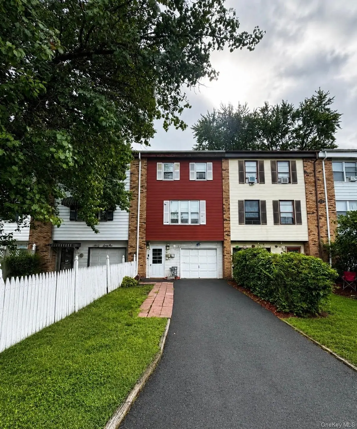 63 Greenway TER, Middletown, NY 10941