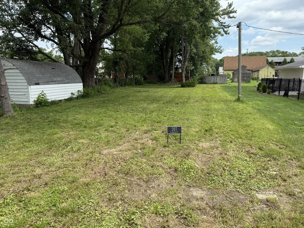 207 S Buck ST, Whitestown, IN 46075
