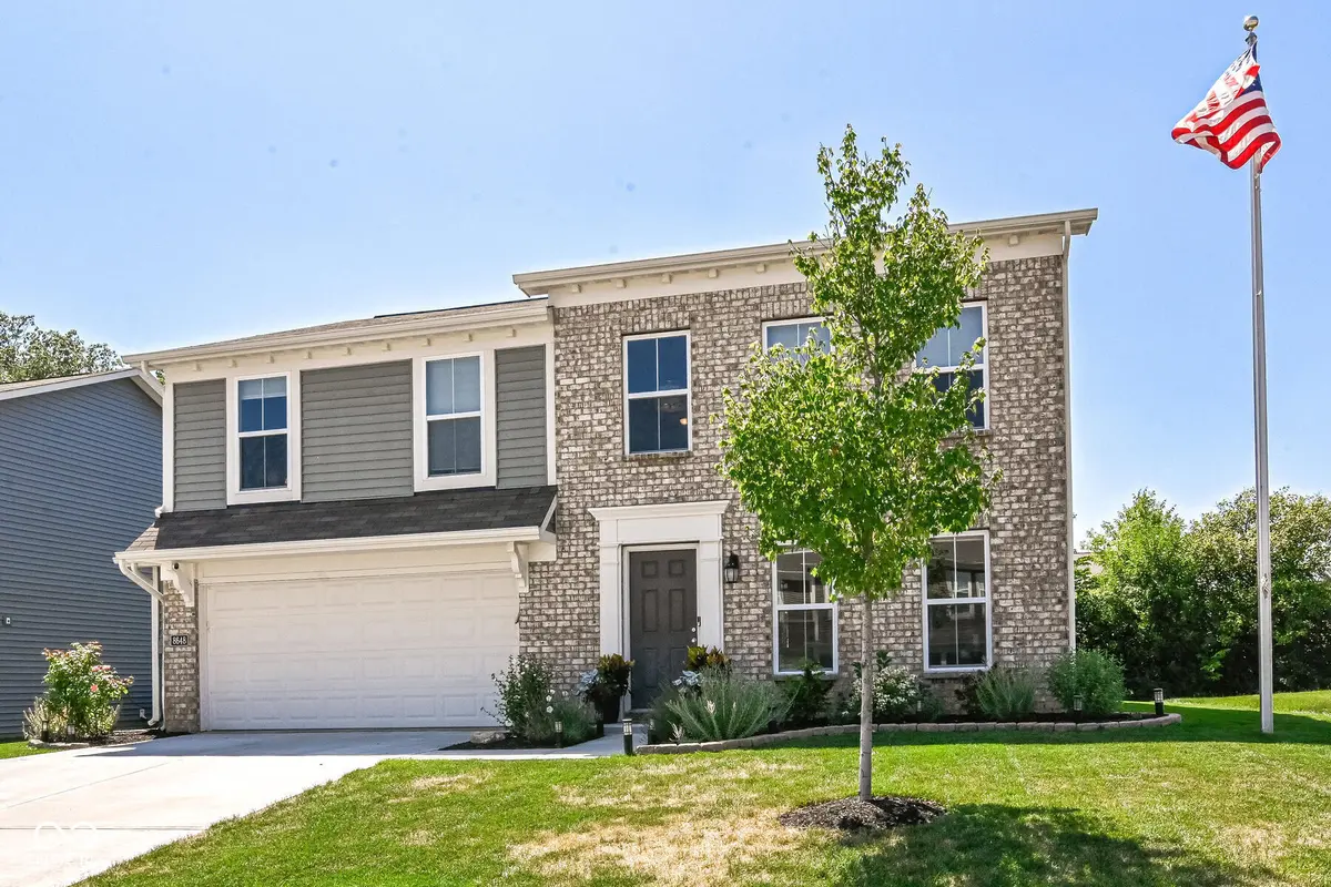 8648 Fawn WAY, Mccordsville, IN 46055