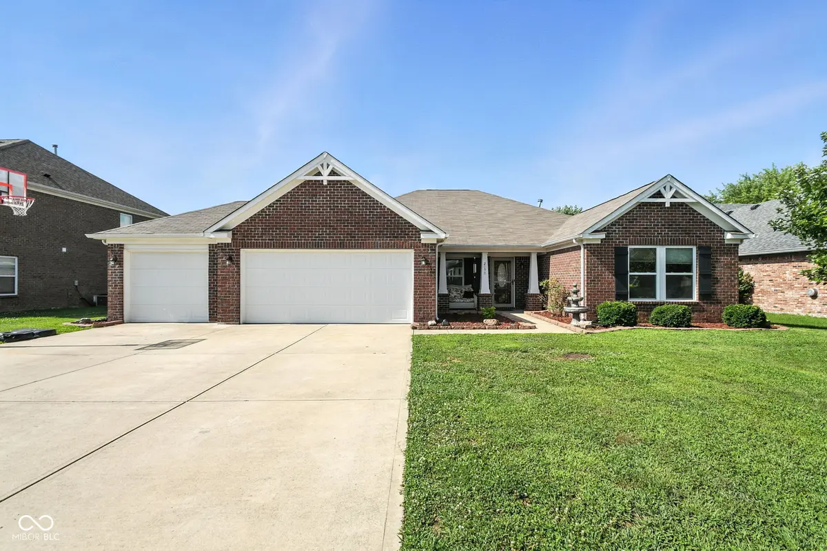 2090 Partridge DR, Franklin, IN 46131