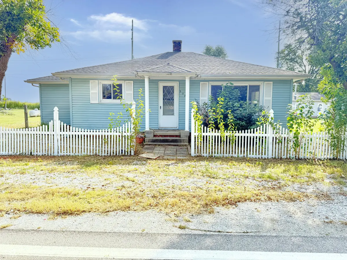 207 N Main ST, Mellott, IN 47958