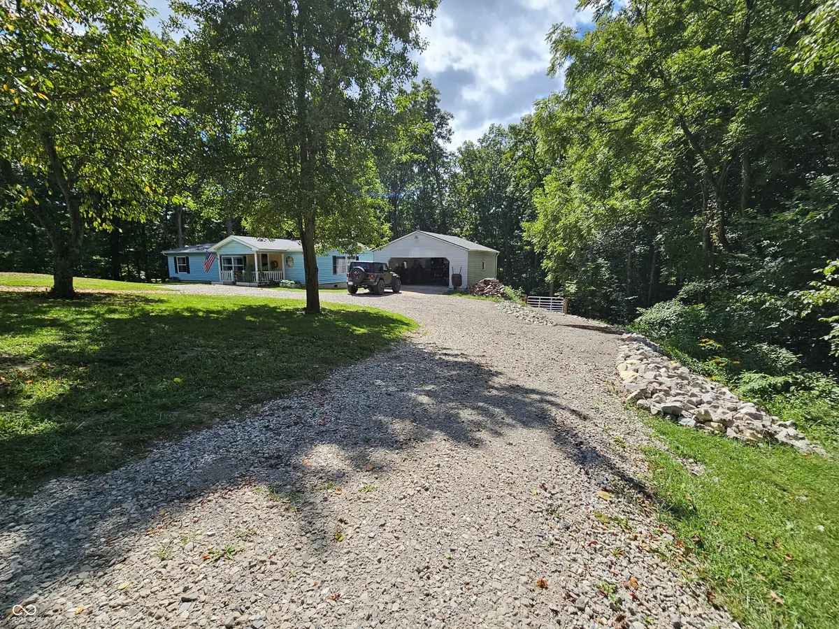 7616 N Oak Ridge RD, Morgantown, IN 46160
