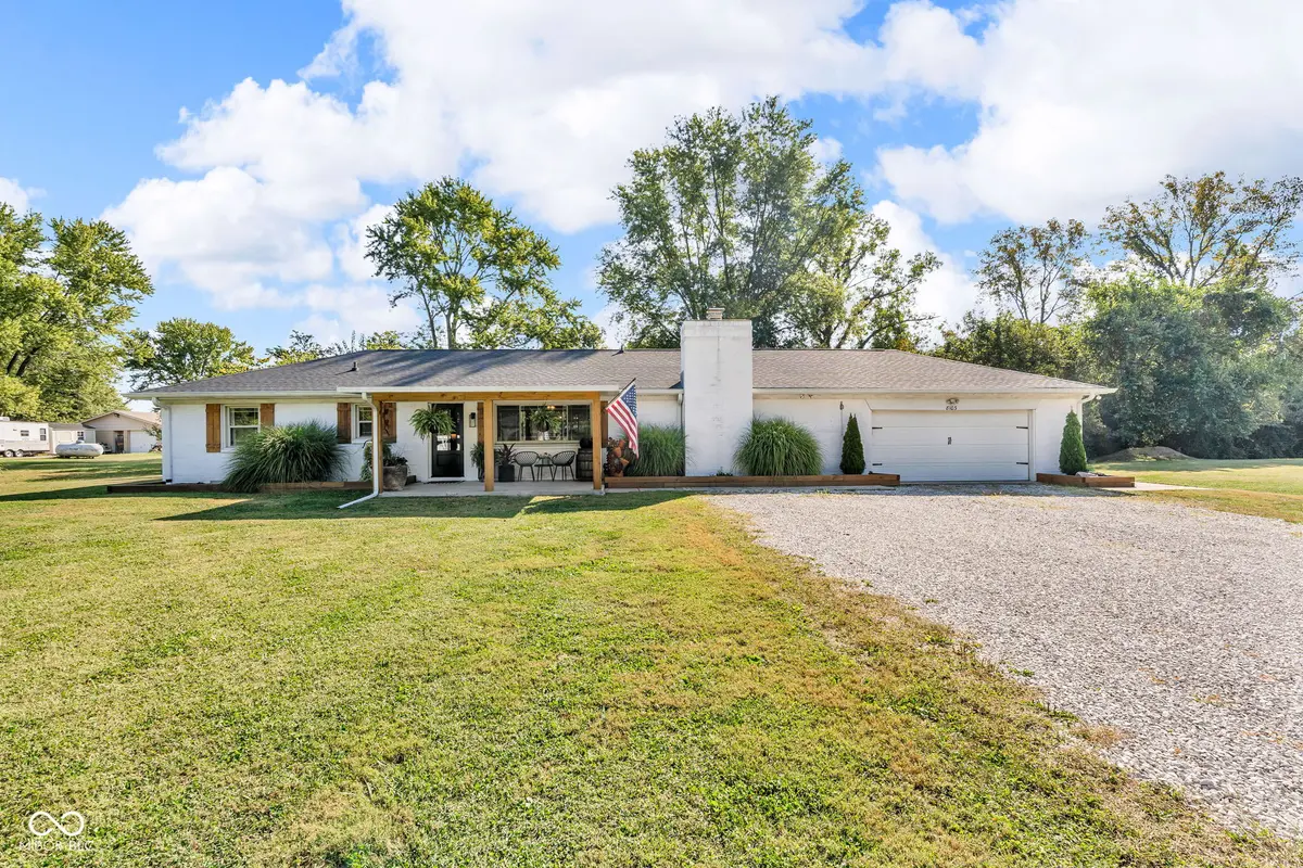 8103 N Maple DR, Mooresville, IN 46158