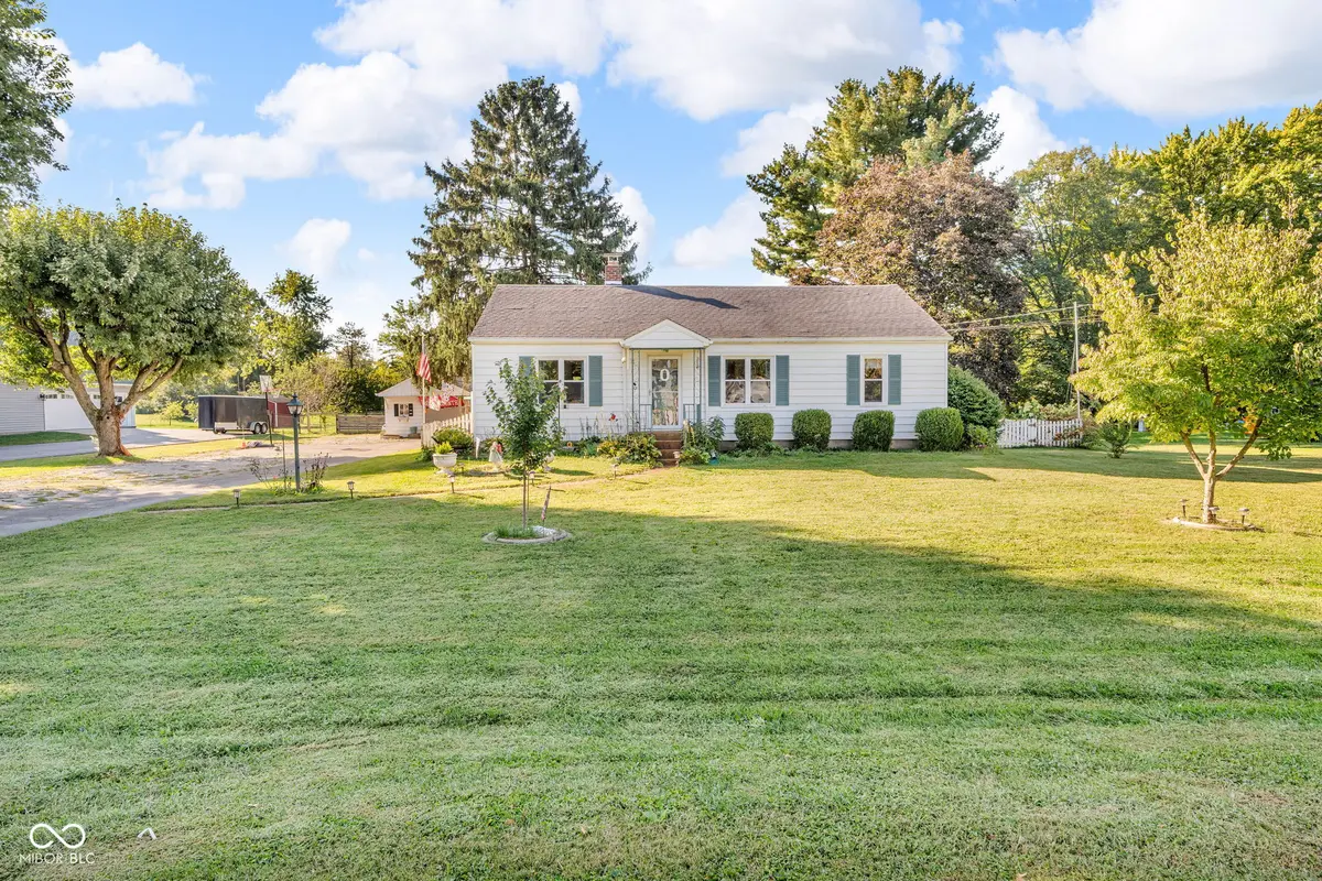 135 South ST, Southport, IN 46227