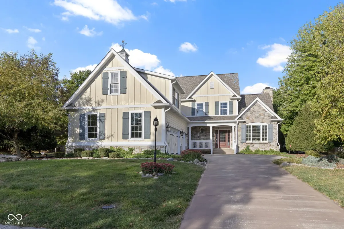 16402 Chalet CIR, Westfield, IN 46074