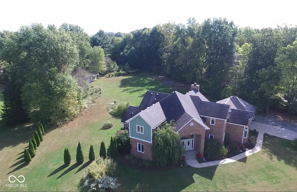 1182 Mill Run DR, Noblesville, IN 46062