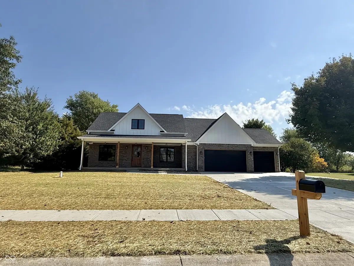 4655 Katei LN, Coatesville, IN 46121