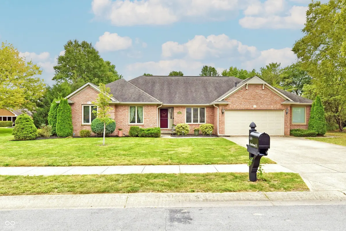 7609 Apothecary CT, Plainfield, IN 46168