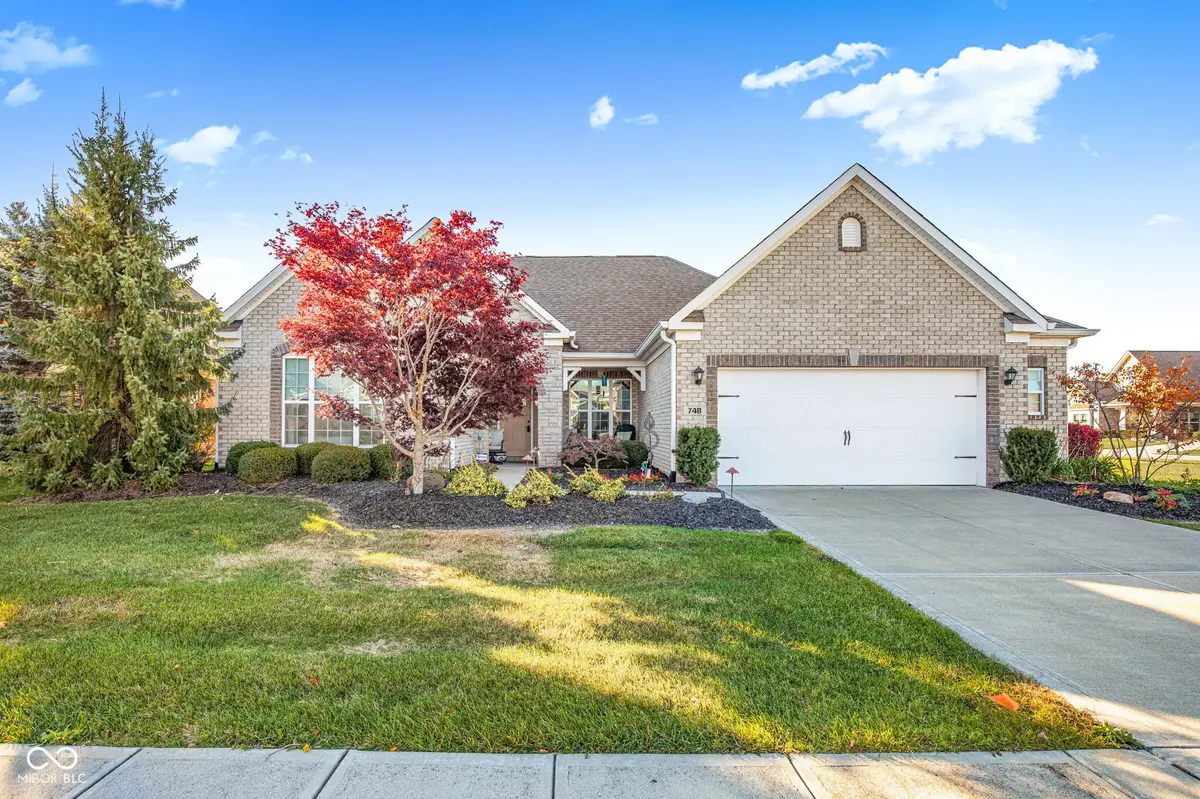 748 N Mayer DR, Greenfield, IN 46140