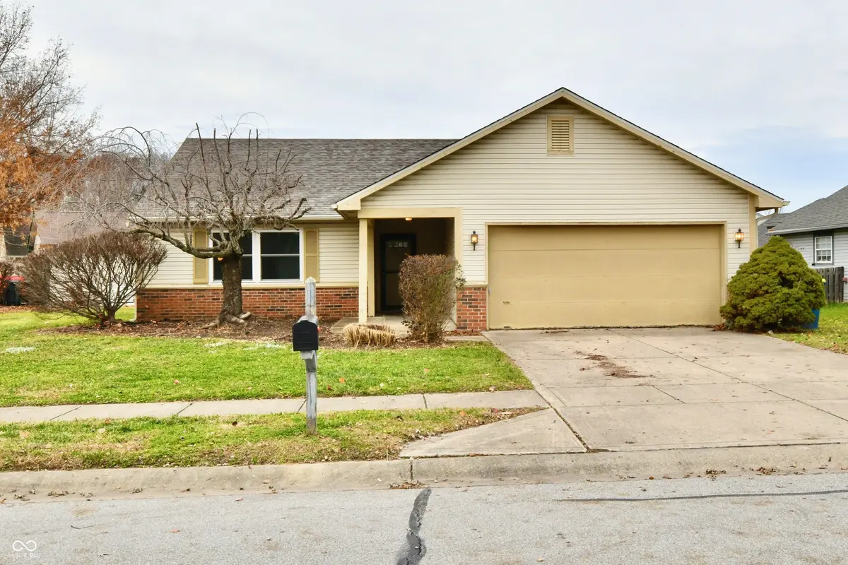 106 Tracy Ridge BLVD, Whiteland, IN 46184