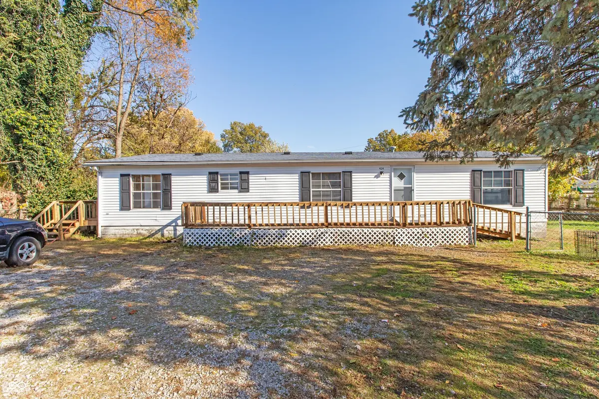 424 Cara CT, Seymour, IN 47274