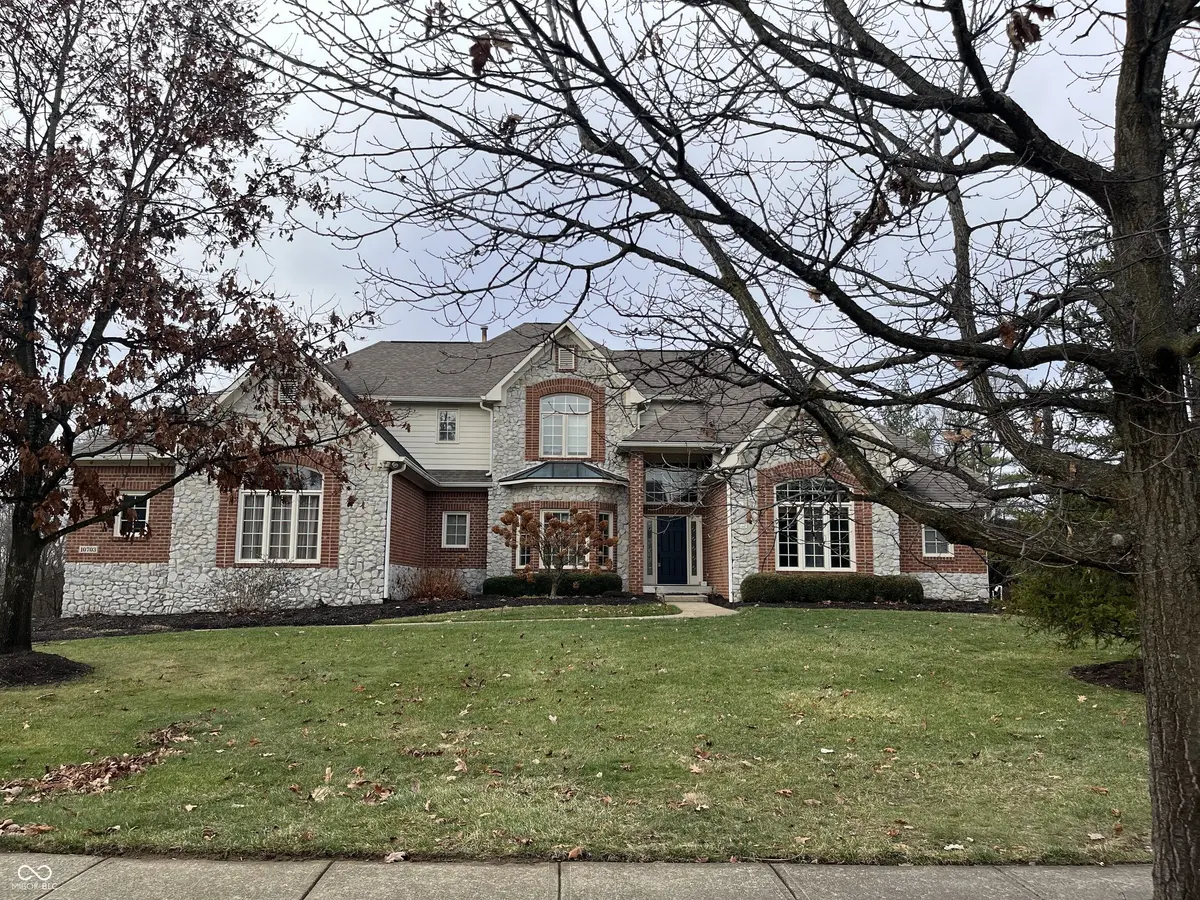 10703 Club Chase, Fishers, IN 46037