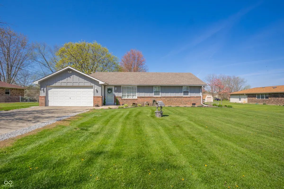 5567 S Cladwell DR, Pendleton, IN 46064
