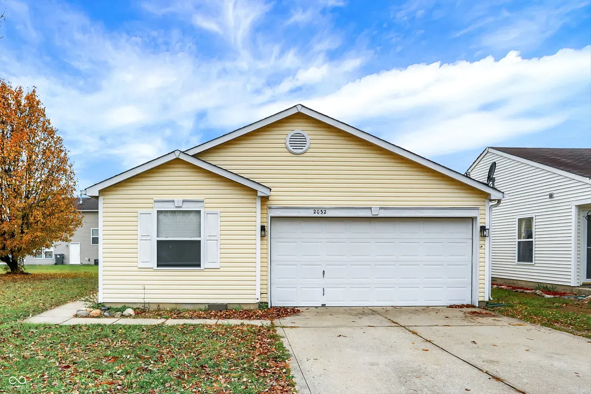 2032 Blue Pine LN, Indianapolis, IN 46231