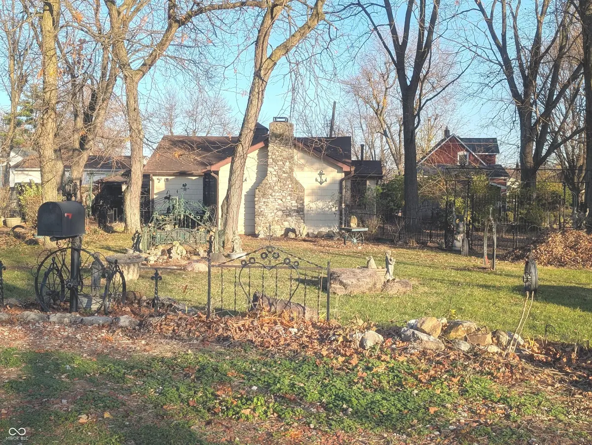 2825 S Delaware ST, Indianapolis, IN 46225