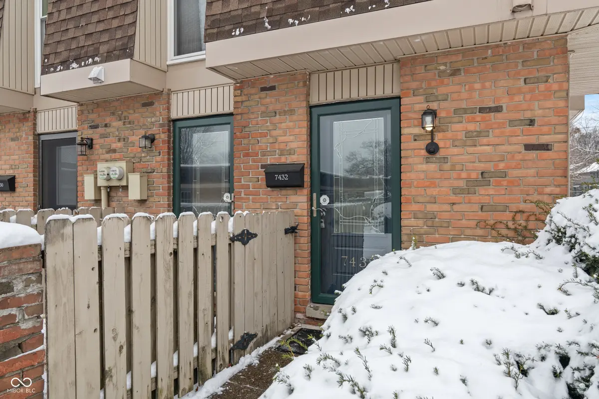 7432 Country Brook DR #7432, Indianapolis, IN 46260