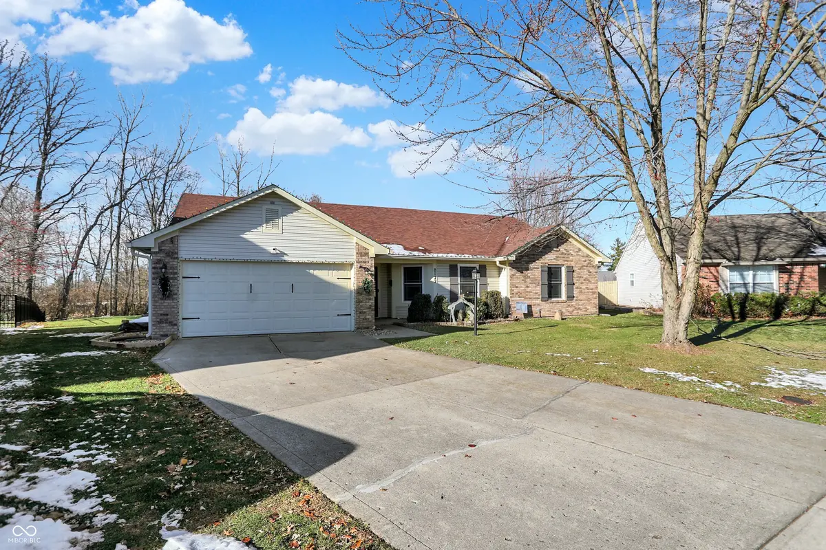 8122 Amarillo DR, Indianapolis, IN 46237