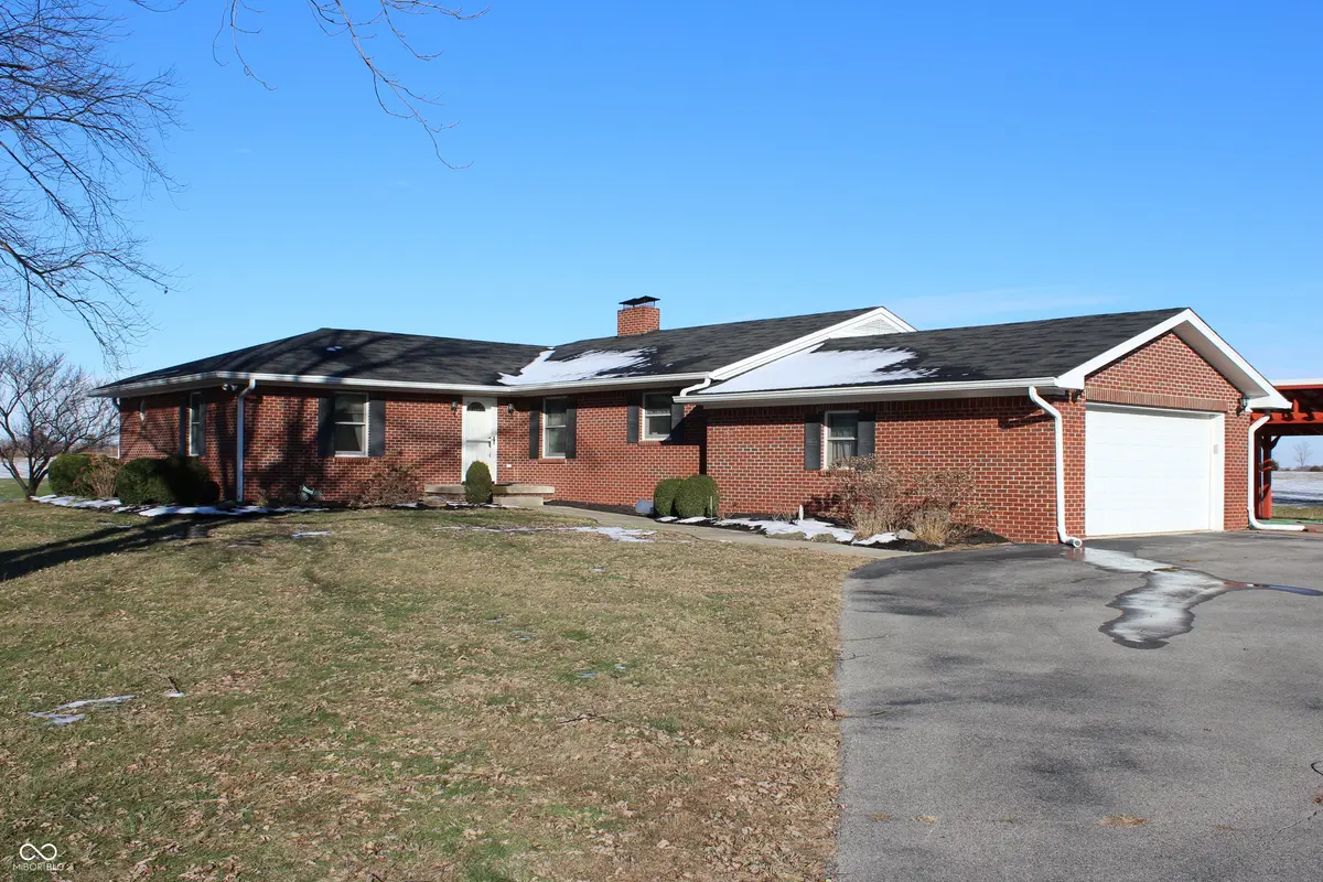 3319 S County Road 825 E, Fillmore, IN 46128