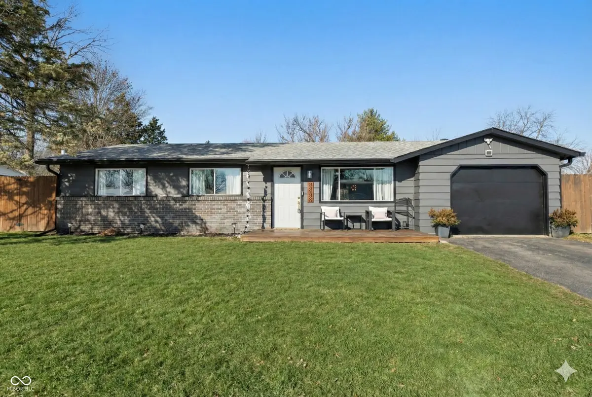 9326 Shenandoah CT, Indianapolis, IN 46229