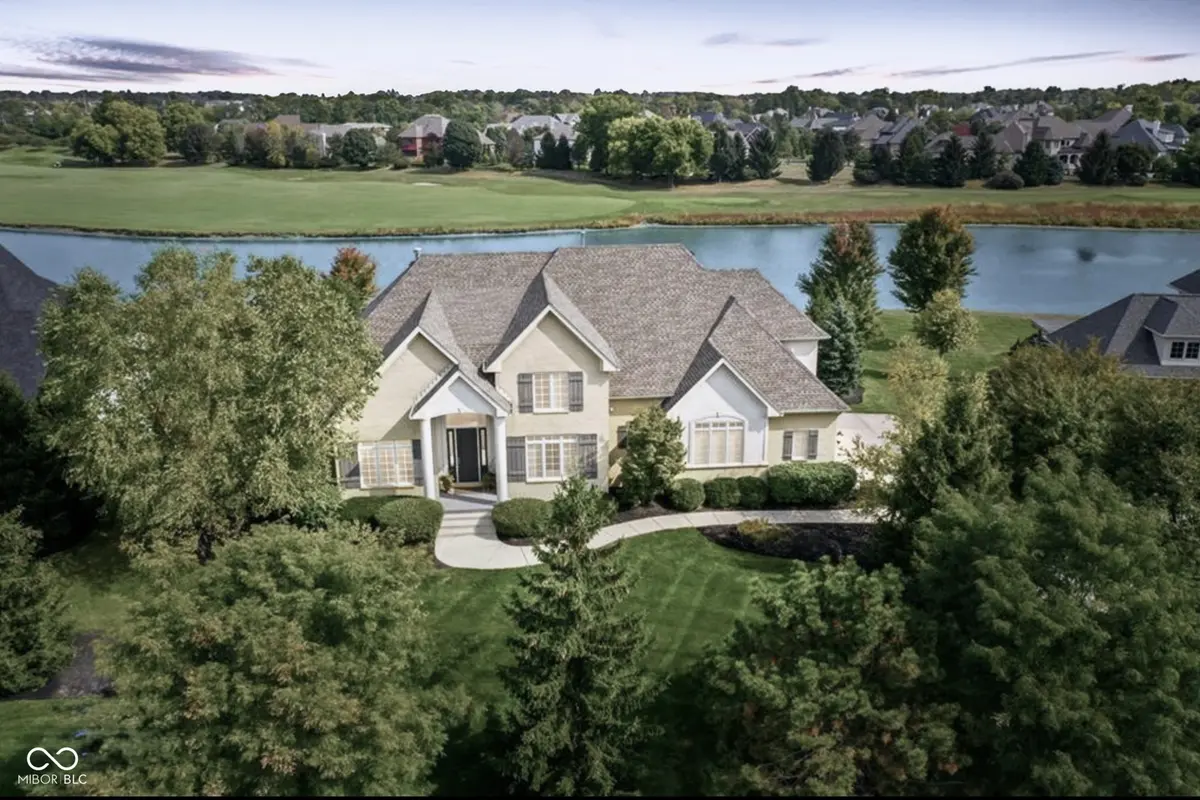11221 Mirador LN, Fishers, IN 46037