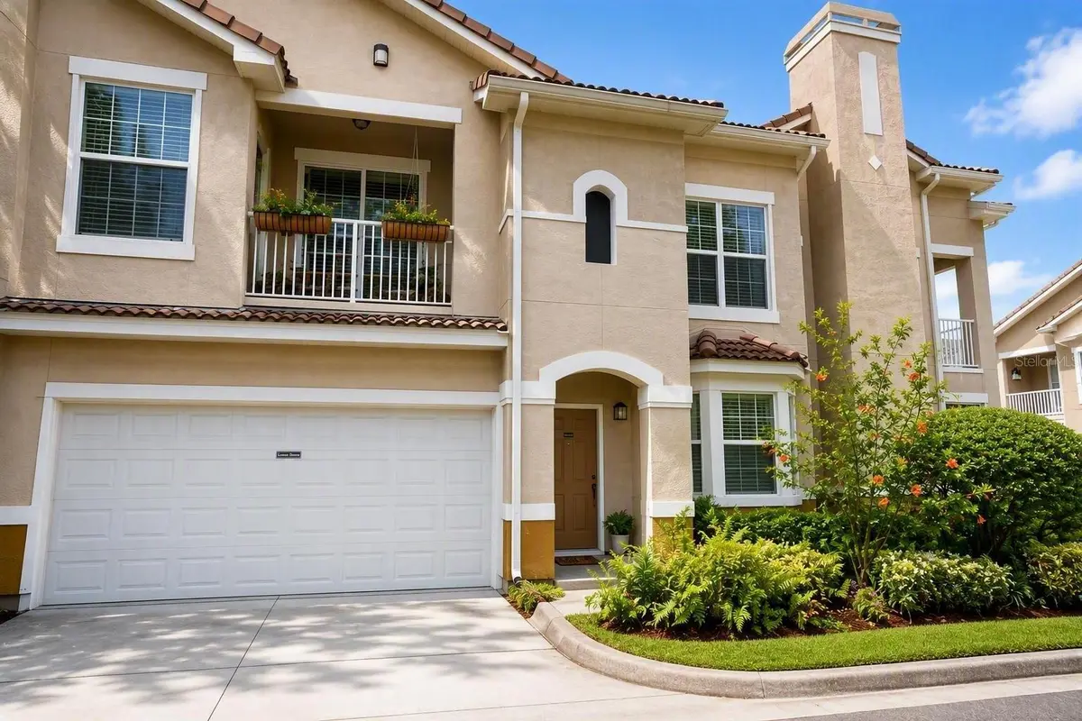 18004 VILLA CREEK DR, Tampa, FL 33647