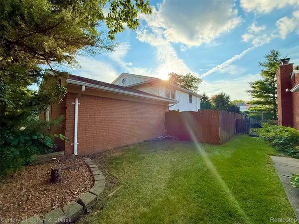 4580 Parkside BLVD, Allen Park, MI 48101