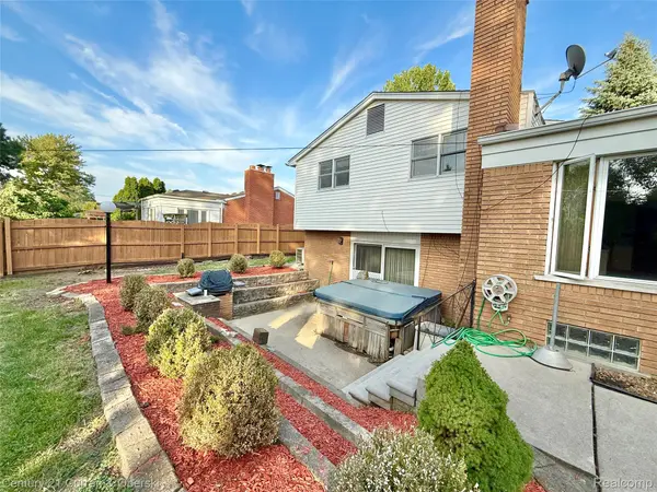 4580 Parkside BLVD, Allen Park, MI 48101