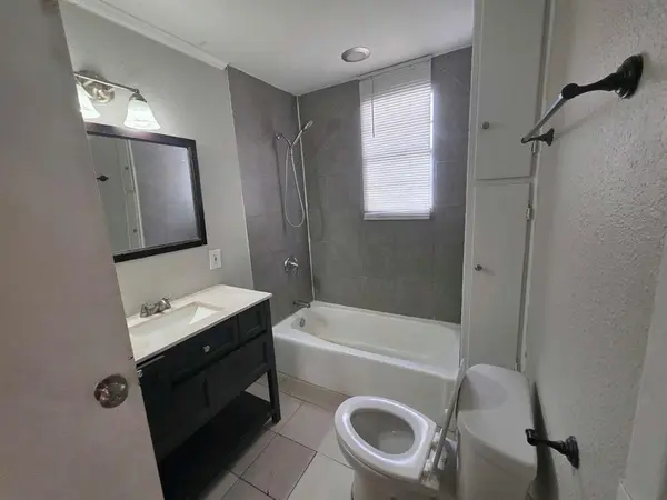 4530 White Oak Lane, Fort Worth, TX 76114
