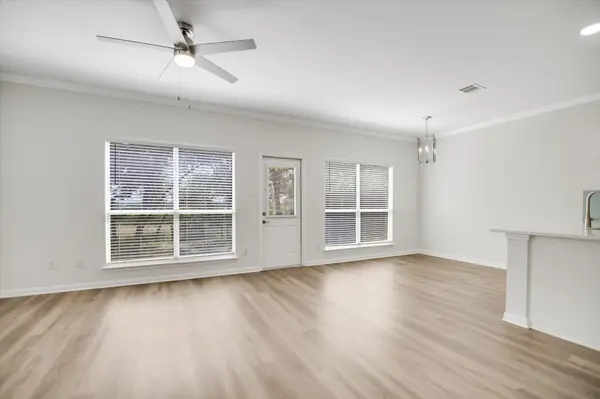 8813 Mountain Shadows CV #A, Austin, TX 78735