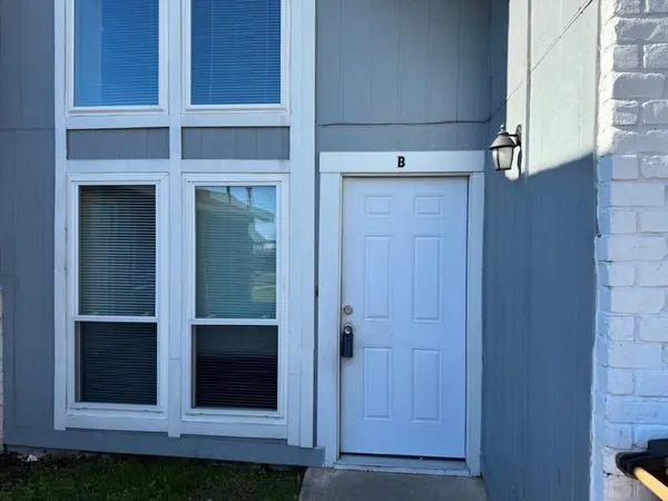 9508 Teasdale TER #B, Austin, TX 78753