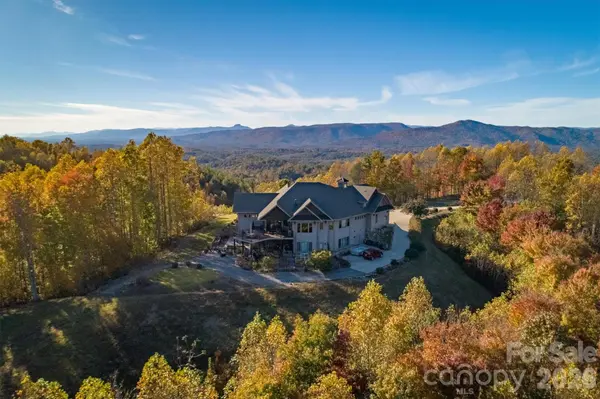 1638 Johns Ridge Pkwy #144, Lenoir, NC 28645