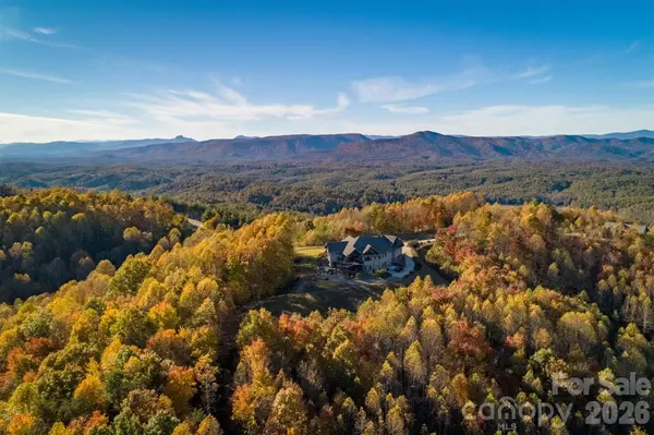1638 Johns Ridge Pkwy #144, Lenoir, NC 28645