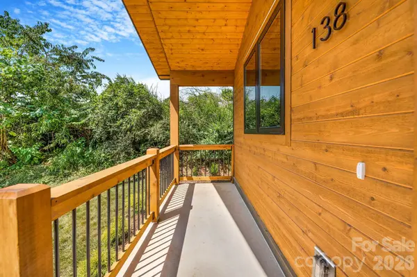 138 Shiloh RD, Asheville, NC 28803