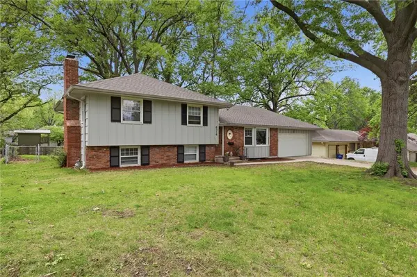 6316 Hedges AVE, Raytown, MO 64133