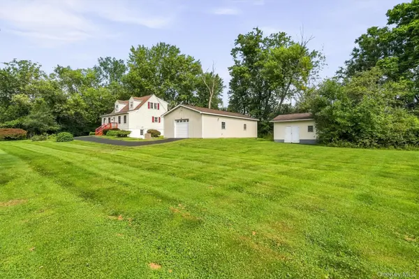11 St Andrews RD, Walden, NY 12586