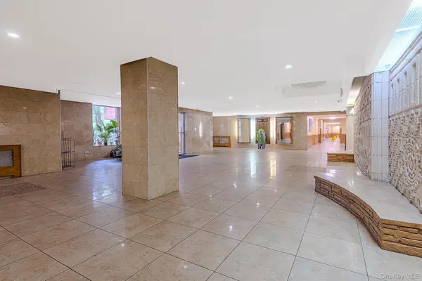 2727 Ocean Pkwy #D18, Brooklyn, NY 11235