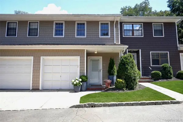 13 Pine ST, Huntington, NY 11743