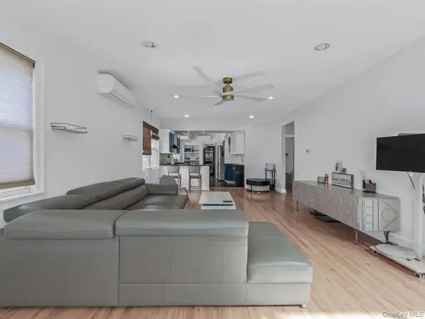 252-15 82nd AVE, Bellerose, NY 11426