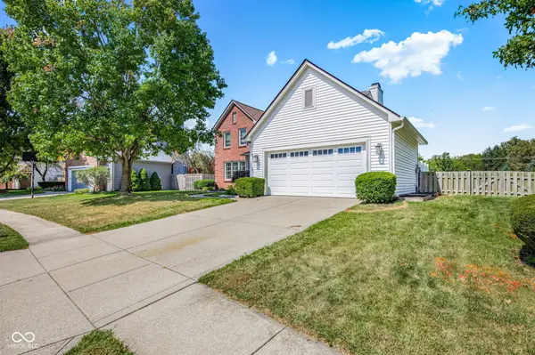 14577 Waverly DR, Carmel, IN 46033