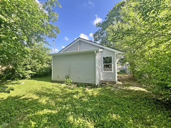1610 Hoefgen ST, Indianapolis, IN 46203