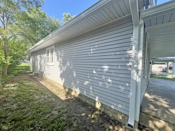 1610 Hoefgen ST, Indianapolis, IN 46203