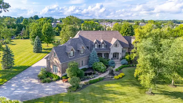 5030 Nightshade LN, Noblesville, IN 46062