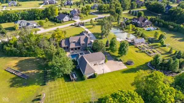 5030 Nightshade LN, Noblesville, IN 46062