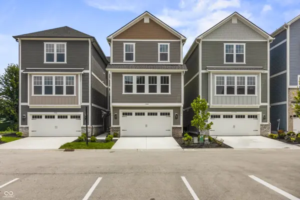 15405 Mystic Rock DR, Carmel, IN 46033