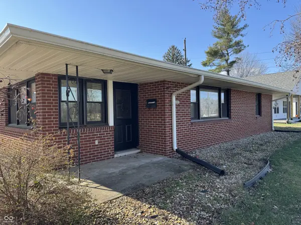 808 W Bridge ST, Brownstown, IN 47220