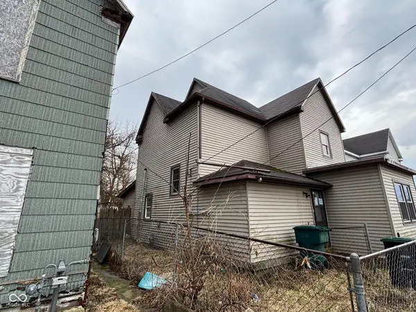 413 W 8th ST, Muncie, IN 47302