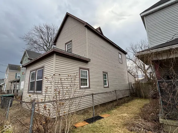 413 W 8th ST, Muncie, IN 47302