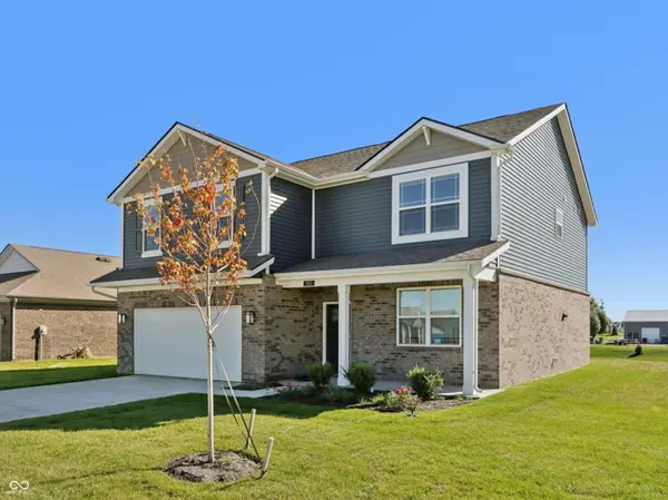 905 Saddlebrook Farms BLVD, Whiteland, IN 46184